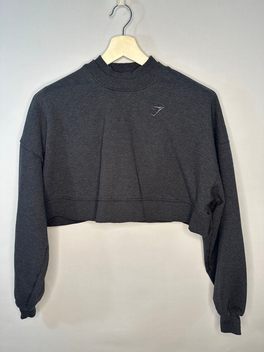 Gymshark Mock Neck Cropped Charcoal Gray Sweatshirt Size Medium
